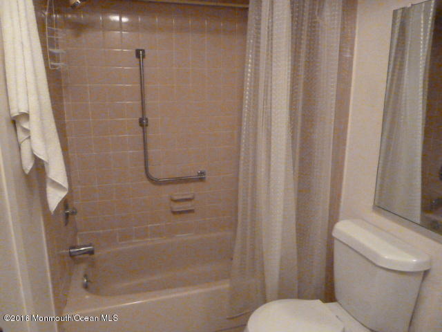 91 Arrowood Road Manalapan, NJ 07726 - Photo 14 of 14 P1020593