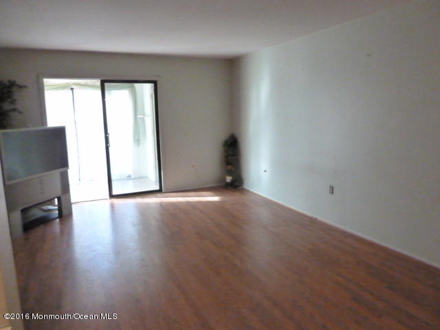91 Arrowood Road Manalapan, NJ 07726 - Photo 6 of 14 P1020599