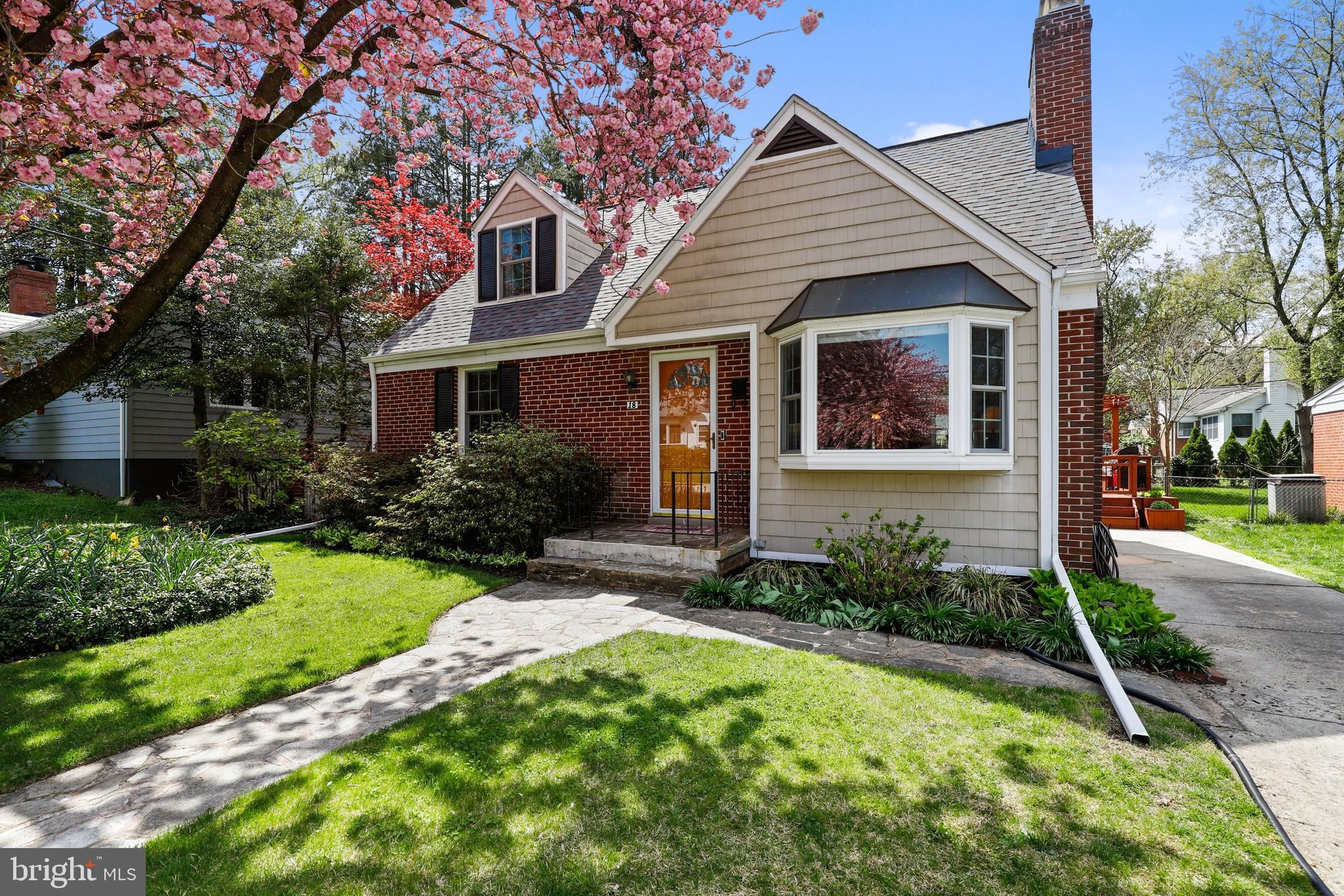 18 Dunmore Road Baltimore, MD 21228 - Photo 1 of 37 Gallery Image 1
