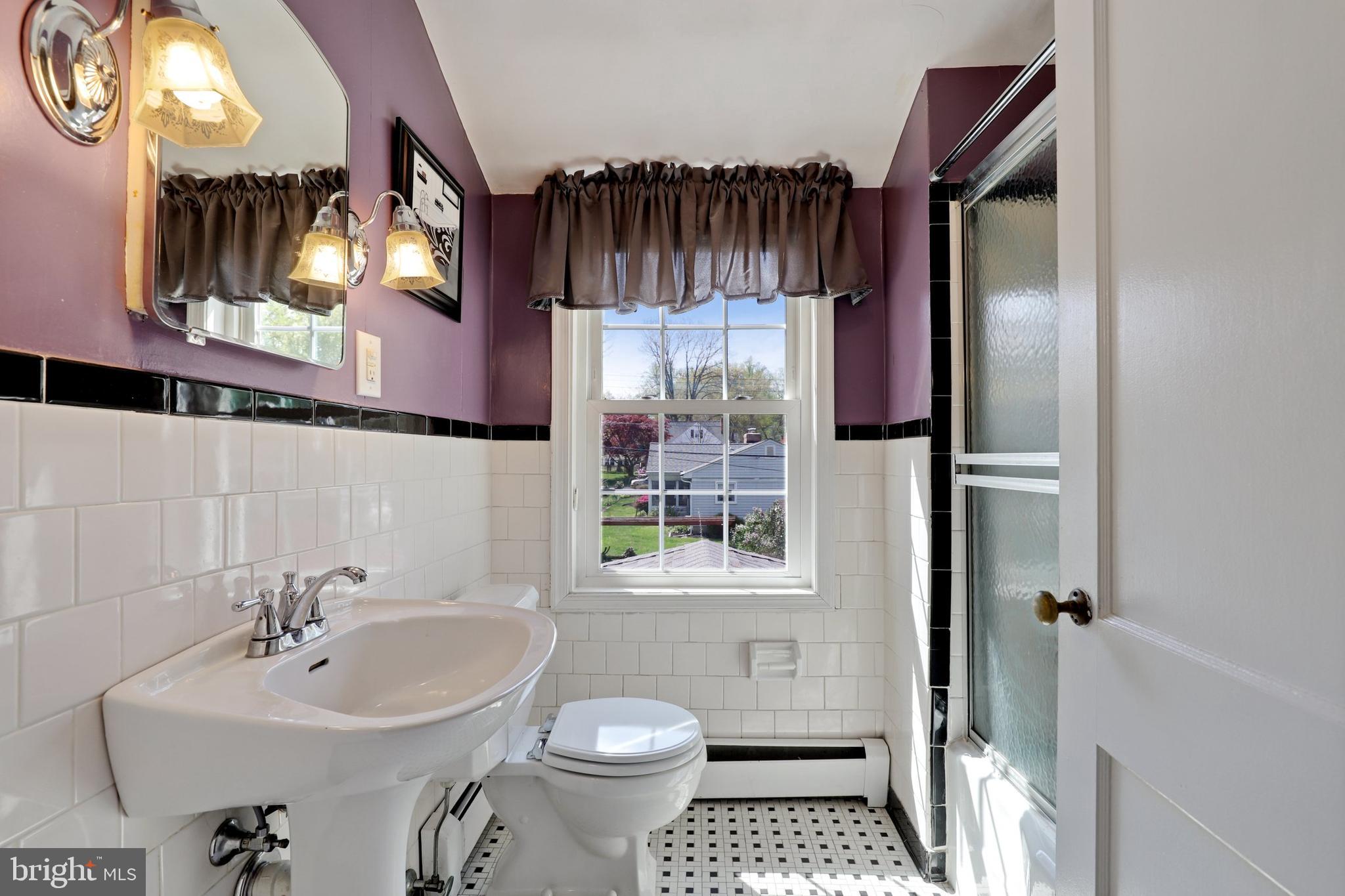 18 Dunmore Road Baltimore, MD 21228 - Photo 18 of 37 Gallery Image 18