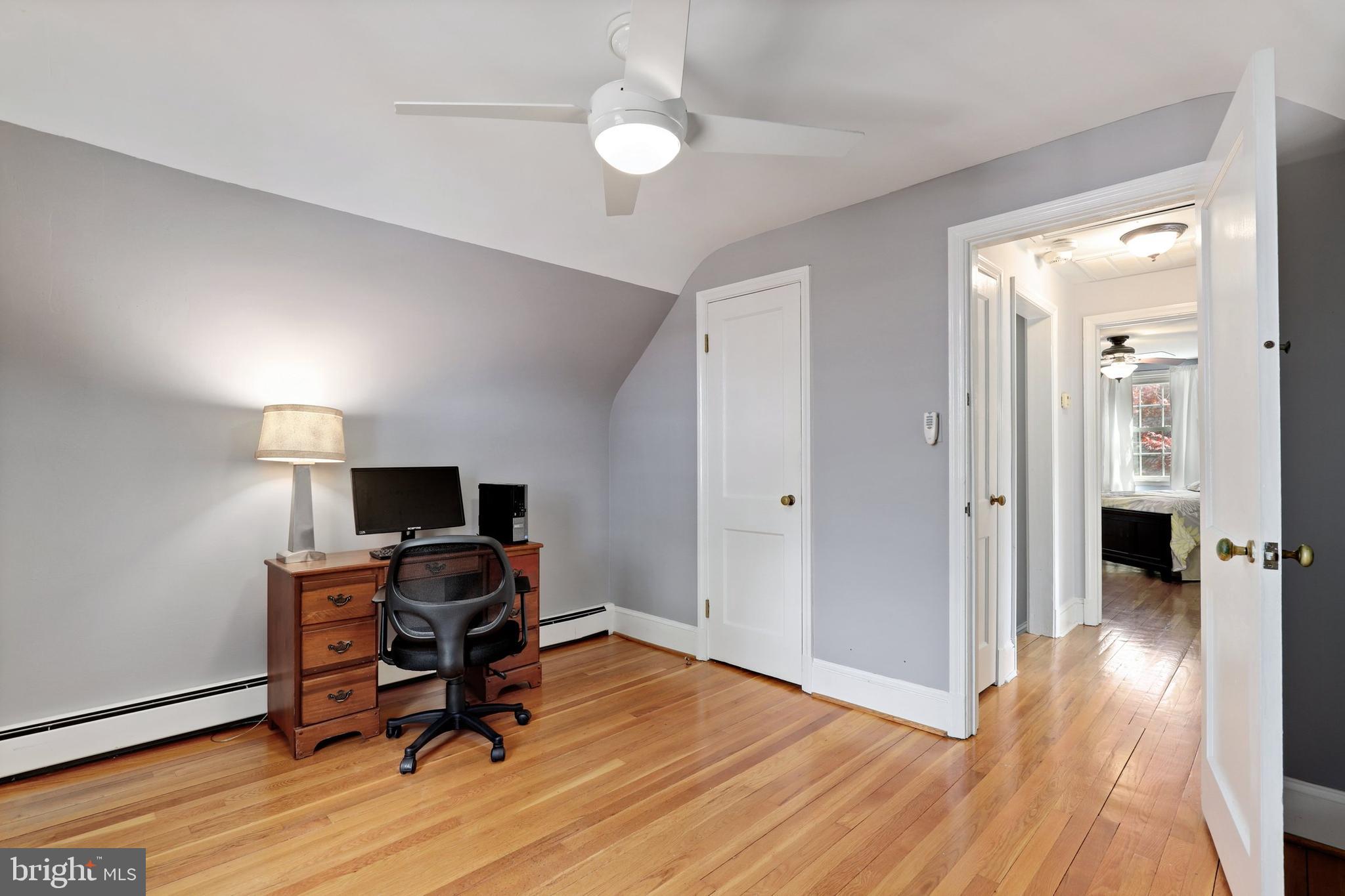 18 Dunmore Road Baltimore, MD 21228 - Photo 22 of 37 Gallery Image 22