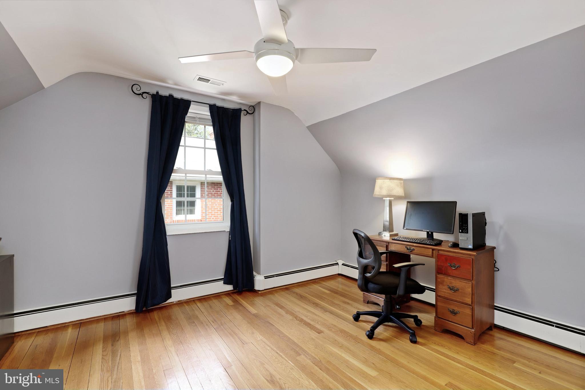 18 Dunmore Road Baltimore, MD 21228 - Photo 23 of 37 Gallery Image 23