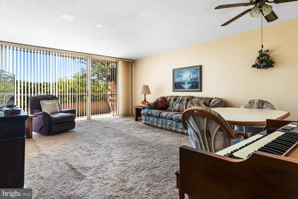 $150,000 | 100 West Avenue, Unit 411S, Jenkintown, PA 19046