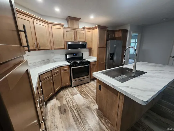 $280,000 | 379 Mulberry Street, Petersburg, IN 47567