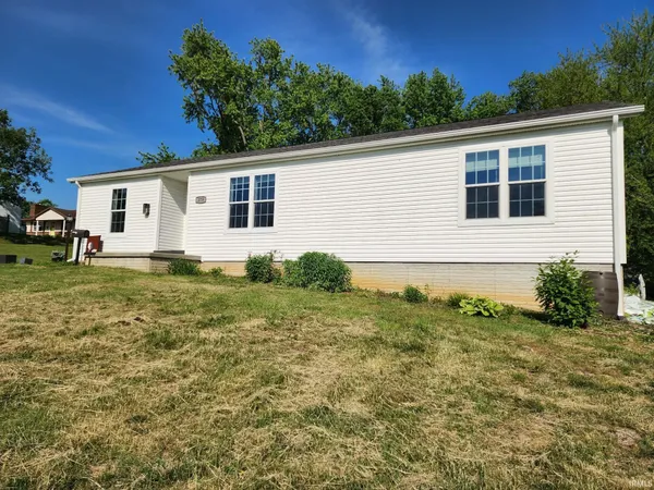 $280,000 | 379 Mulberry Street, Petersburg, IN 47567