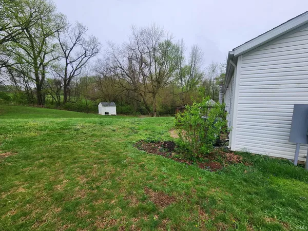 $280,000 | 379 Mulberry Street, Petersburg, IN 47567