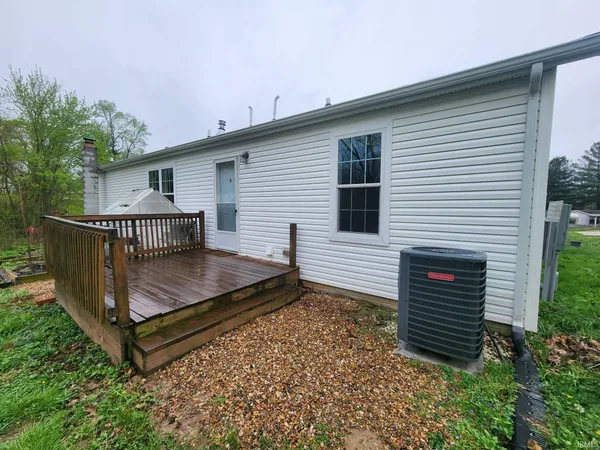 $280,000 | 379 Mulberry Street, Petersburg, IN 47567