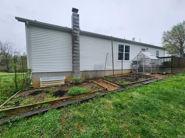 $280,000 | 379 Mulberry Street, Petersburg, IN 47567