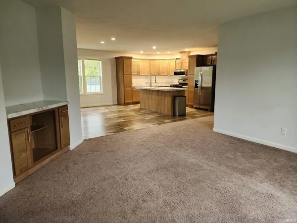 $280,000 | 379 Mulberry Street, Petersburg, IN 47567