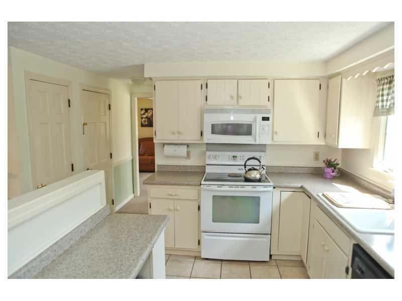 131 Heath Road Saco, ME 04072 - Photo 7 of 30 Kitchen.