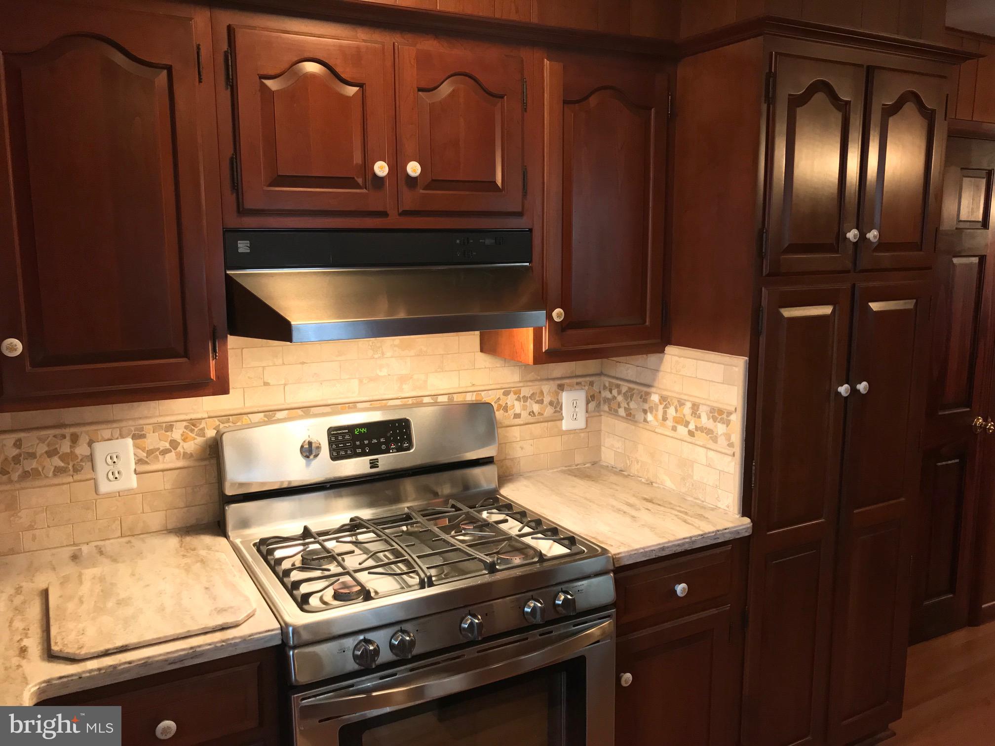 409 Harrington Road Havertown, PA 19083 - Photo 17 of 36 Kitchen