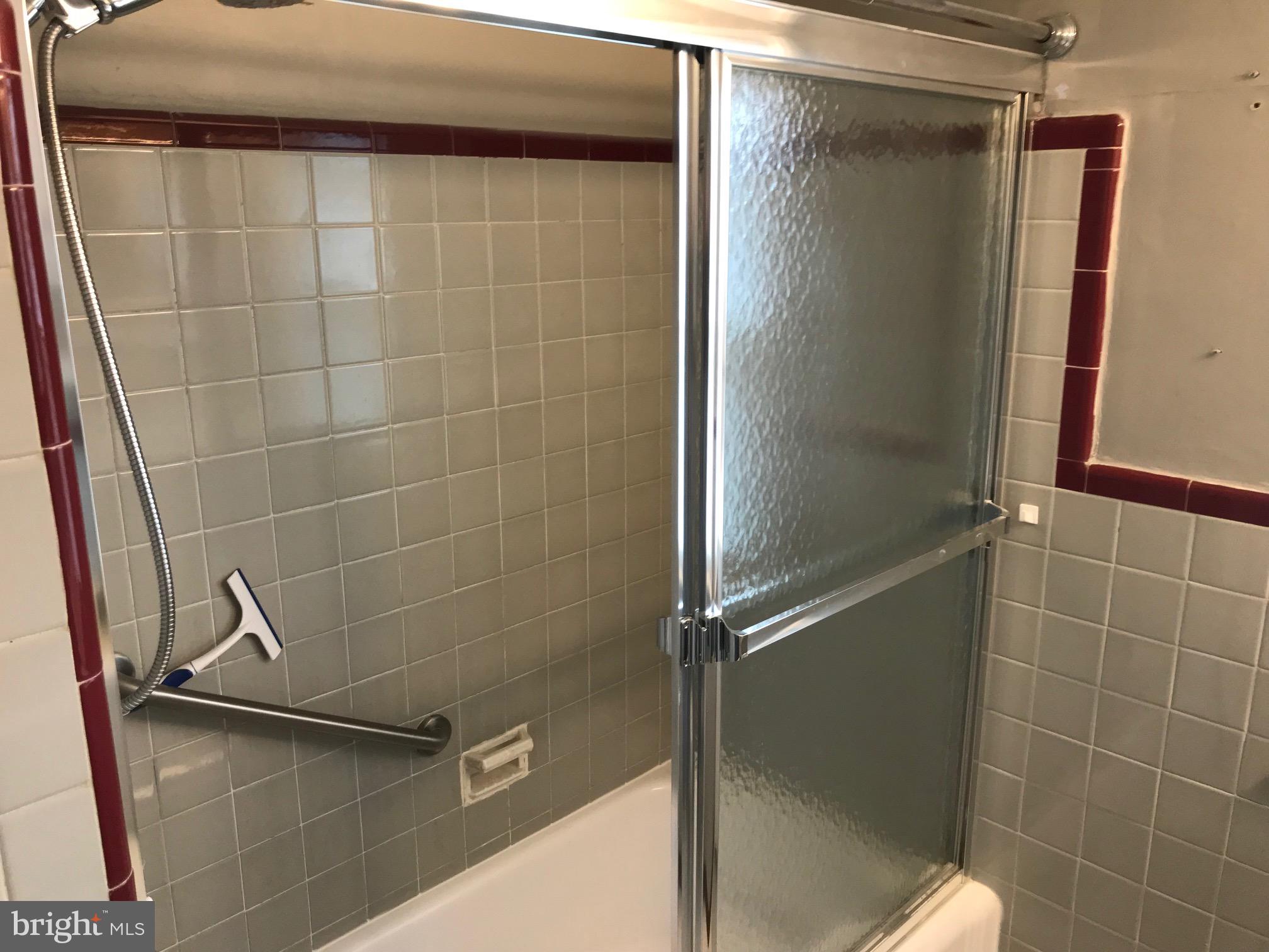 409 Harrington Road Havertown, PA 19083 - Photo 32 of 36 2nd Floor Hall Bathroom