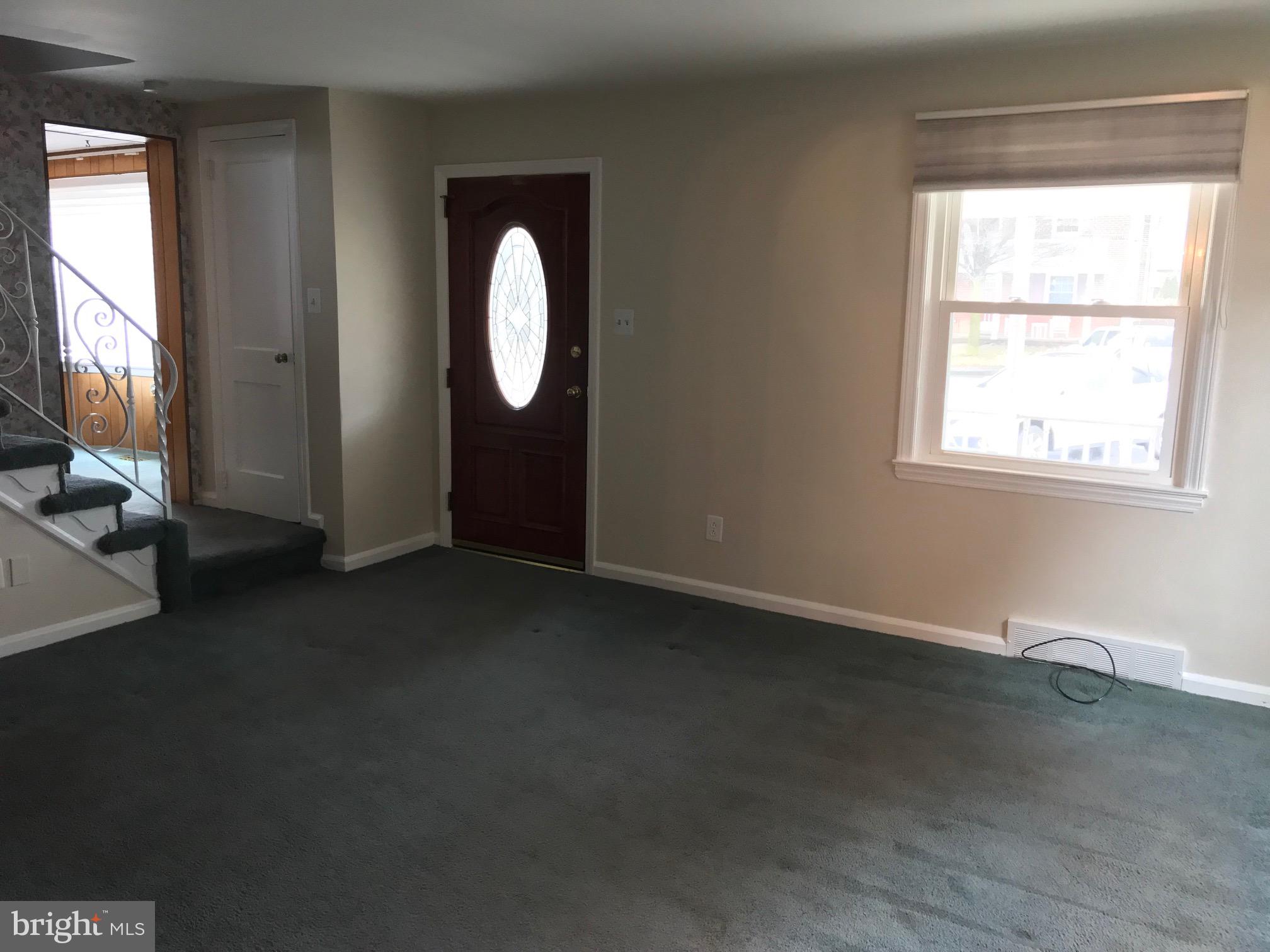 409 Harrington Road Havertown, PA 19083 - Photo 9 of 36 Living Room