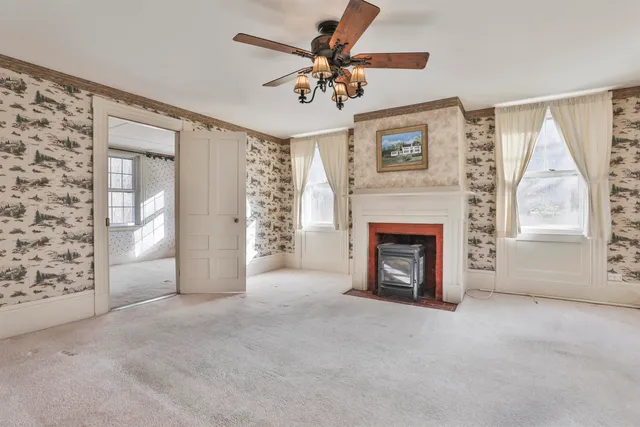 $459,900 | 450 Weare Road, New Boston, NH 03070