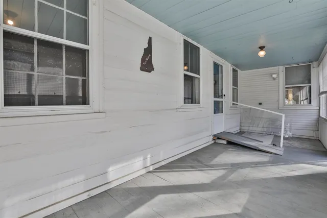 $459,900 | 450 Weare Road, New Boston, NH 03070