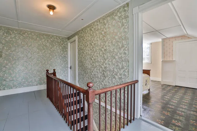 $459,900 | 450 Weare Road, New Boston, NH 03070