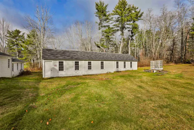 $459,900 | 450 Weare Road, New Boston, NH 03070