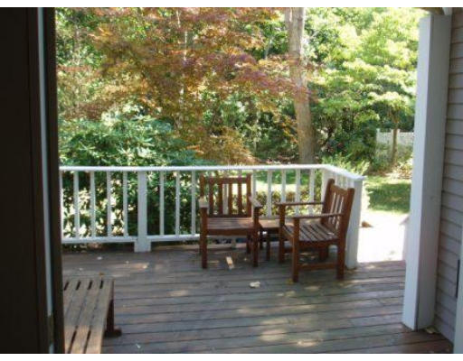 28 Rebecca Road Newton, MA 02465 - Photo 5 of 9