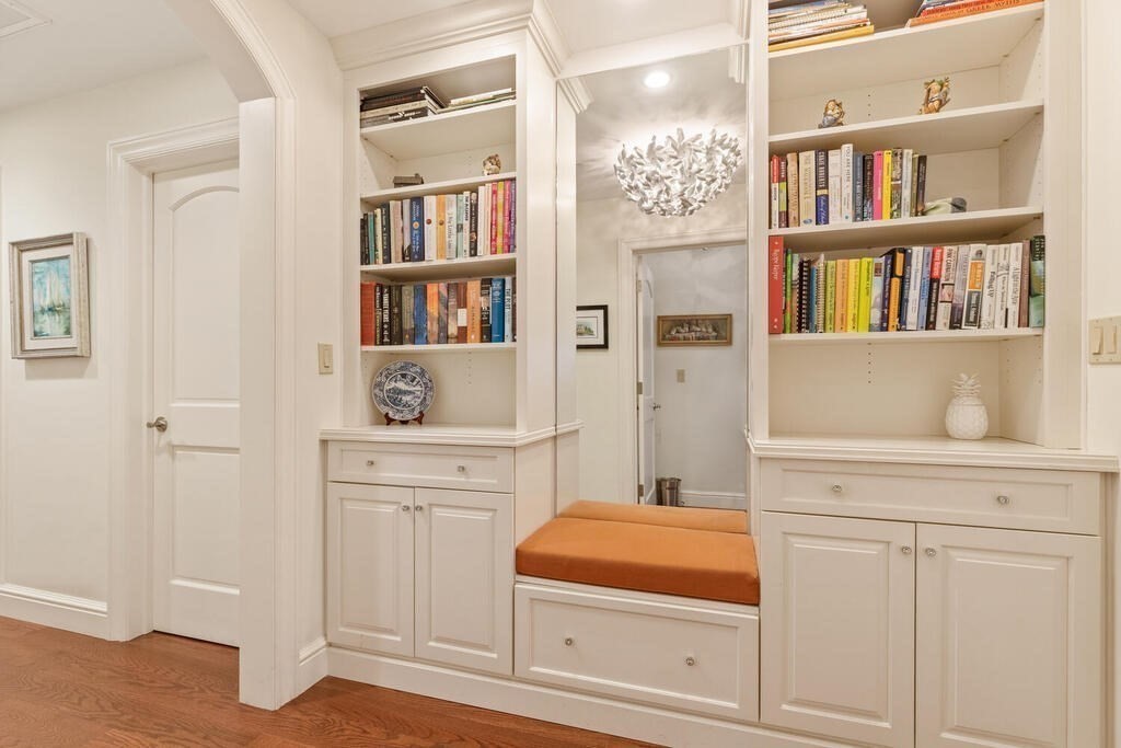 416 Commonwealth Avenue, Unit 401 Boston, MA 02215 - Photo 11 of 16