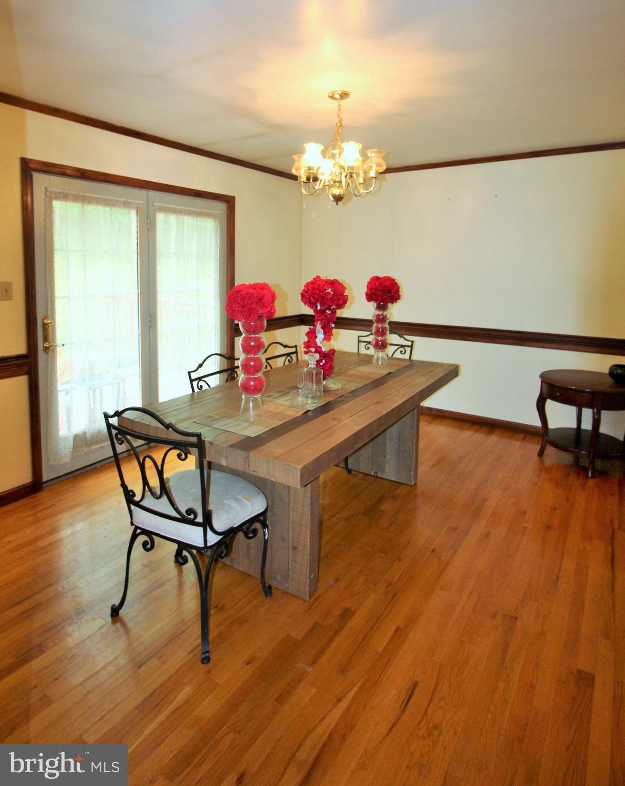 4447 River Road Bluemont, VA 20135 - Photo 8 of 29 Dining Room