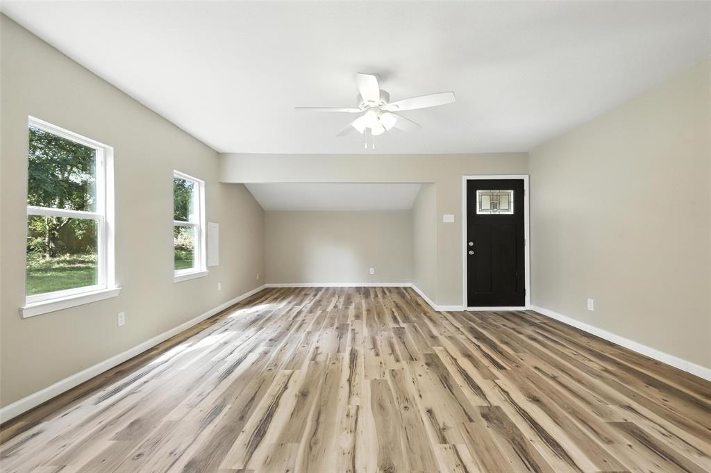 4911 Cimmaron Trail Rio Vista, TX 76093 - Photo 6 of 40