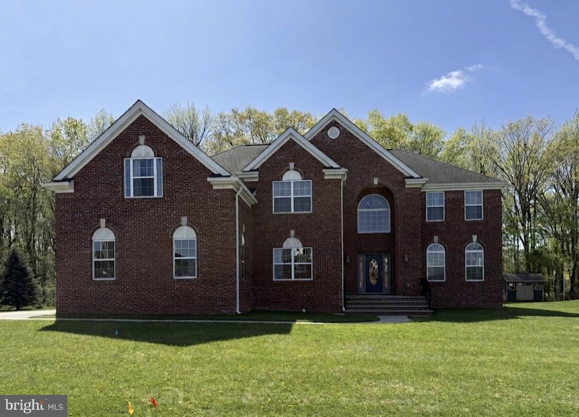 41 Emerald Road Robbinsville, NJ 08691 - Photo 2 of 3