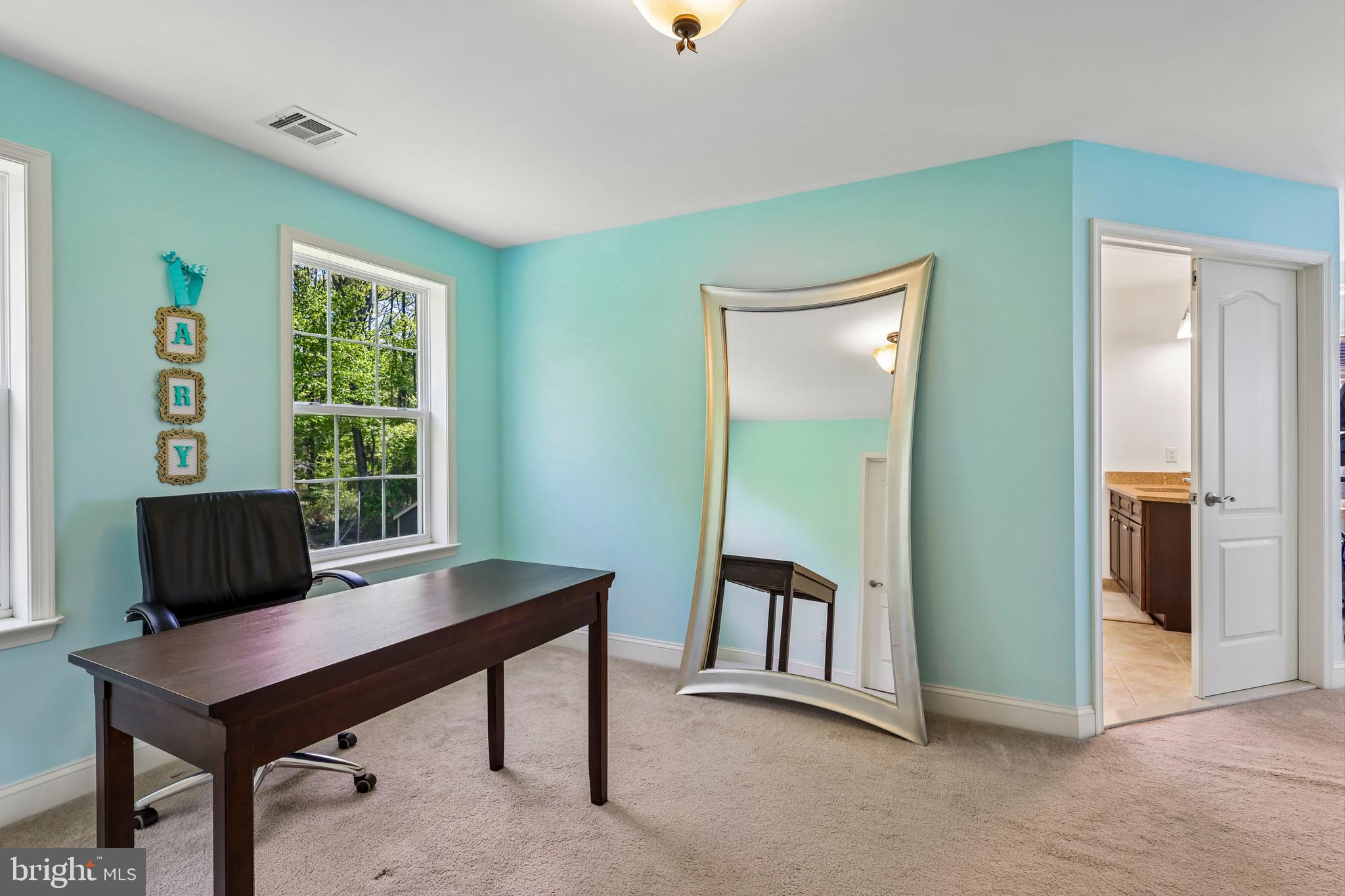 41 Emerald Road Robbinsville, NJ 08691 - Photo 29 of 69 Primary sitting room