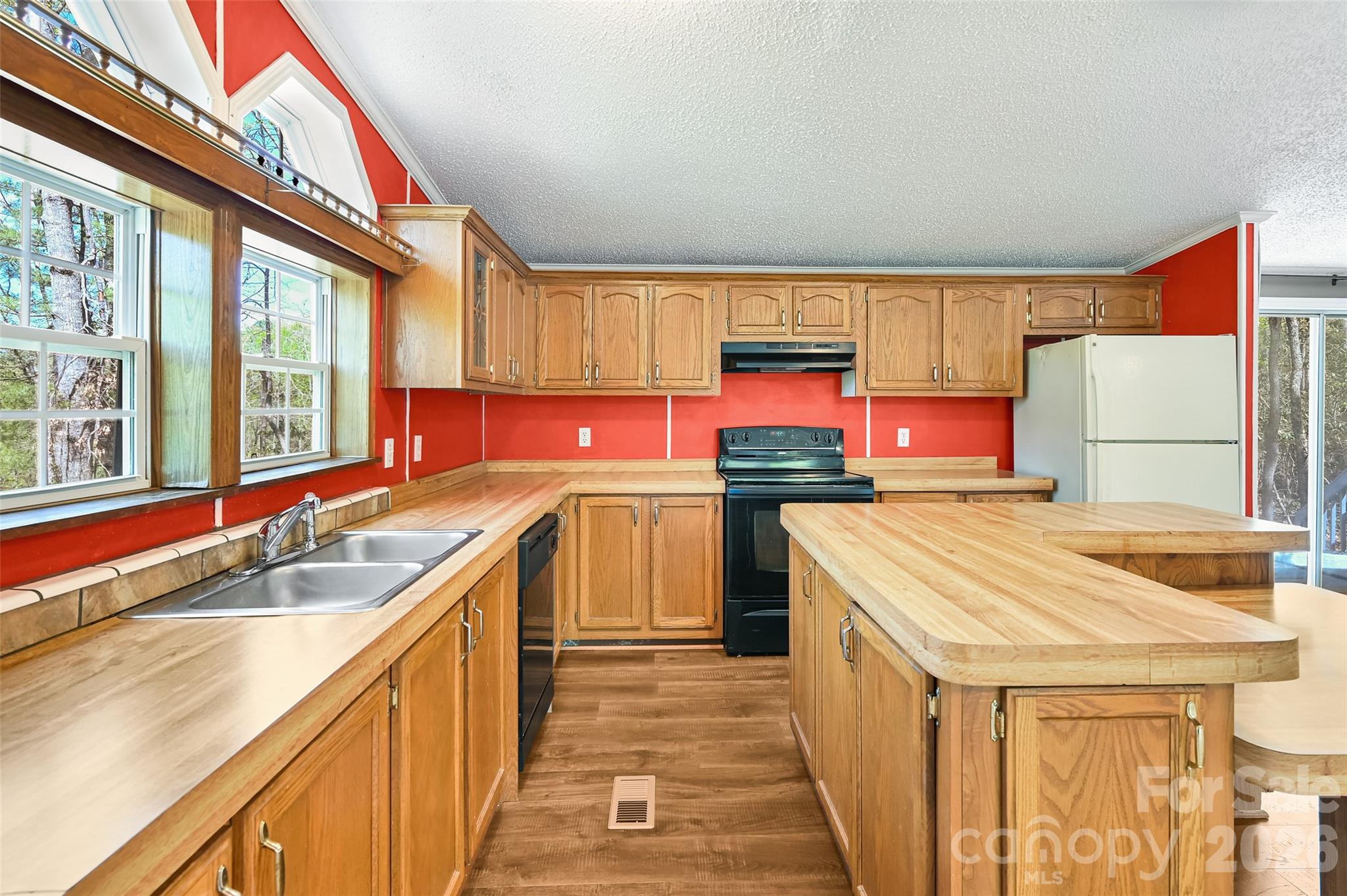 98 Fork Ridge Lane Hendersonville, NC 28792 - Photo 8 of 23