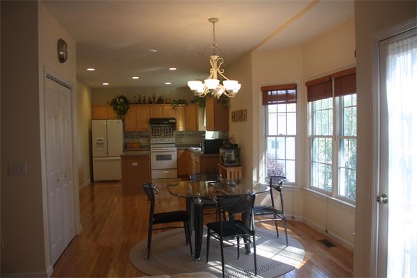 4 Aspen Road Shrewsbury, MA 01545 - Photo 5 of 20 Gallery Image 5