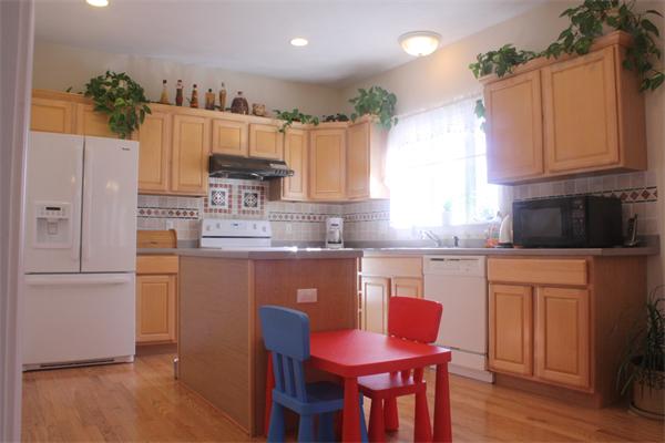 4 Aspen Road Shrewsbury, MA 01545 - Photo 6 of 20 Gallery Image 6