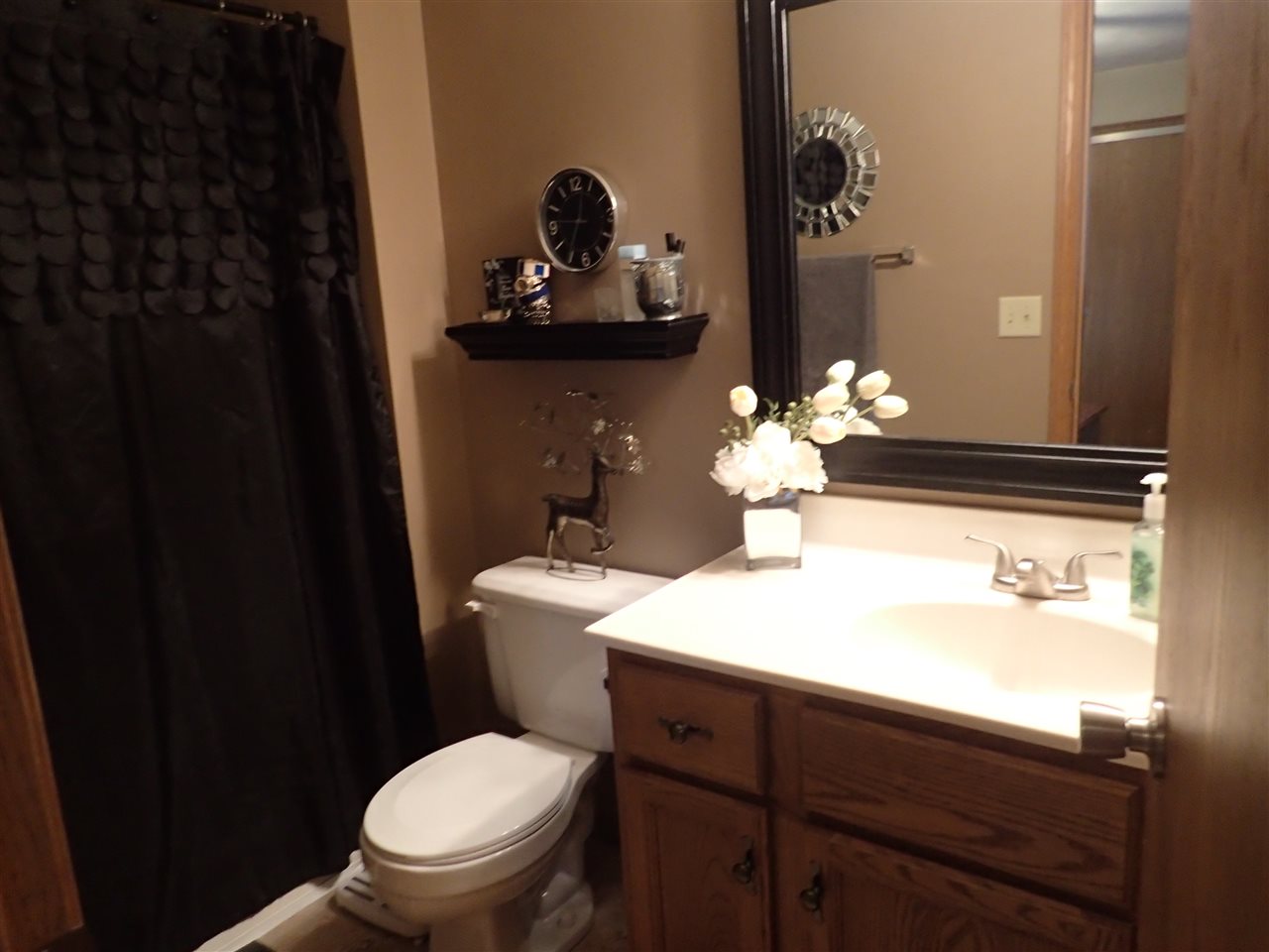 107 North Rustic Road East Peoria, IL 61611 - Photo 17 of 32 Gallery Image 17