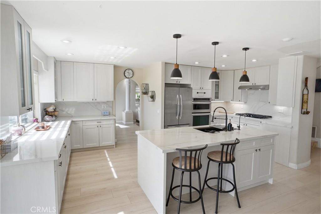 25550 Longfellow Place Stevenson Ranch, CA 91381 - Photo 8 of 30
