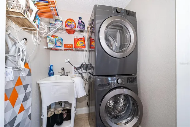 $189,900 | 5140 Conroy Road, Unit 38, Orlando, FL 32811