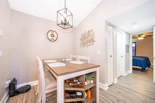 $189,900 | 5140 Conroy Road, Unit 38, Orlando, FL 32811