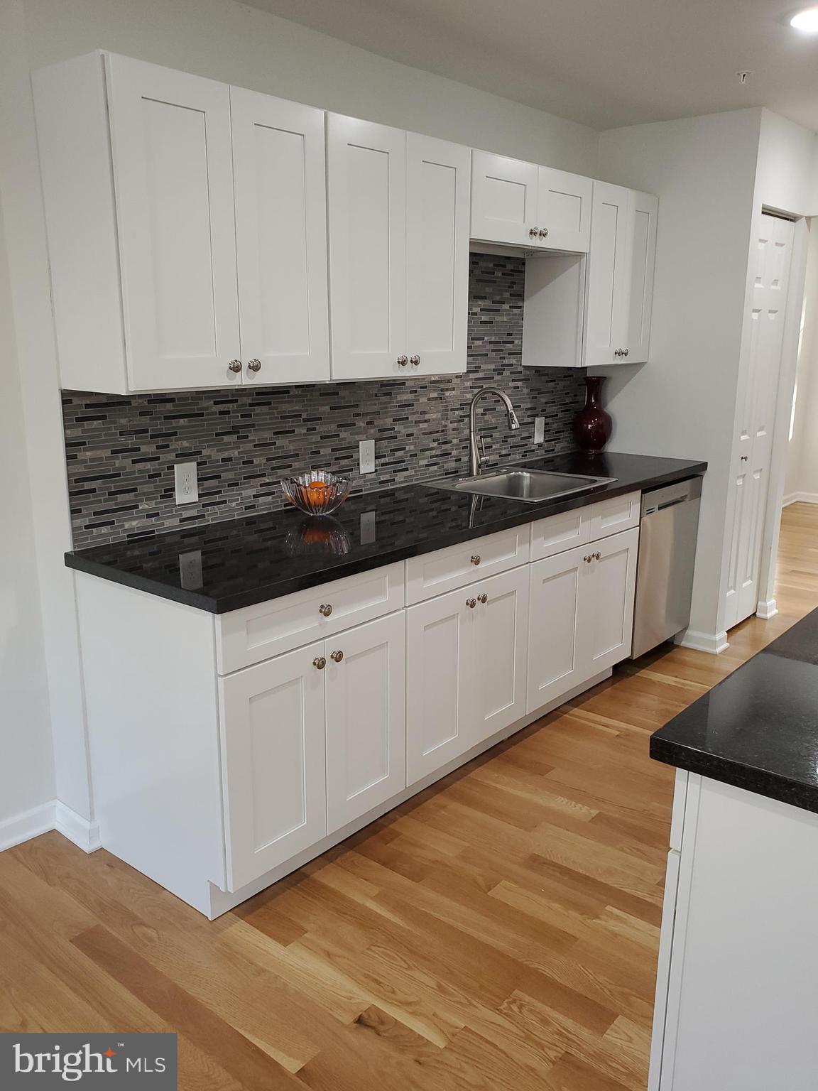68 Oak Shade Road Gaithersburg, MD 20878 - Photo 9 of 37 New Kitchen