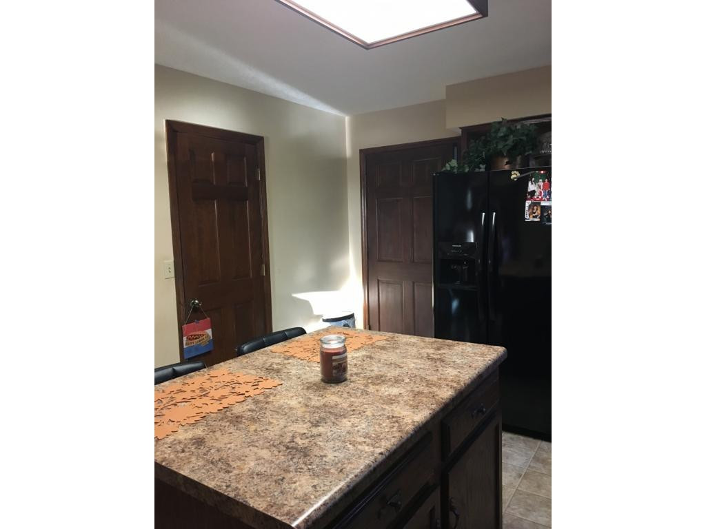 1220 Ambleside Road Kingsport, TN 37660 - Photo 3 of 14 Photo 3
