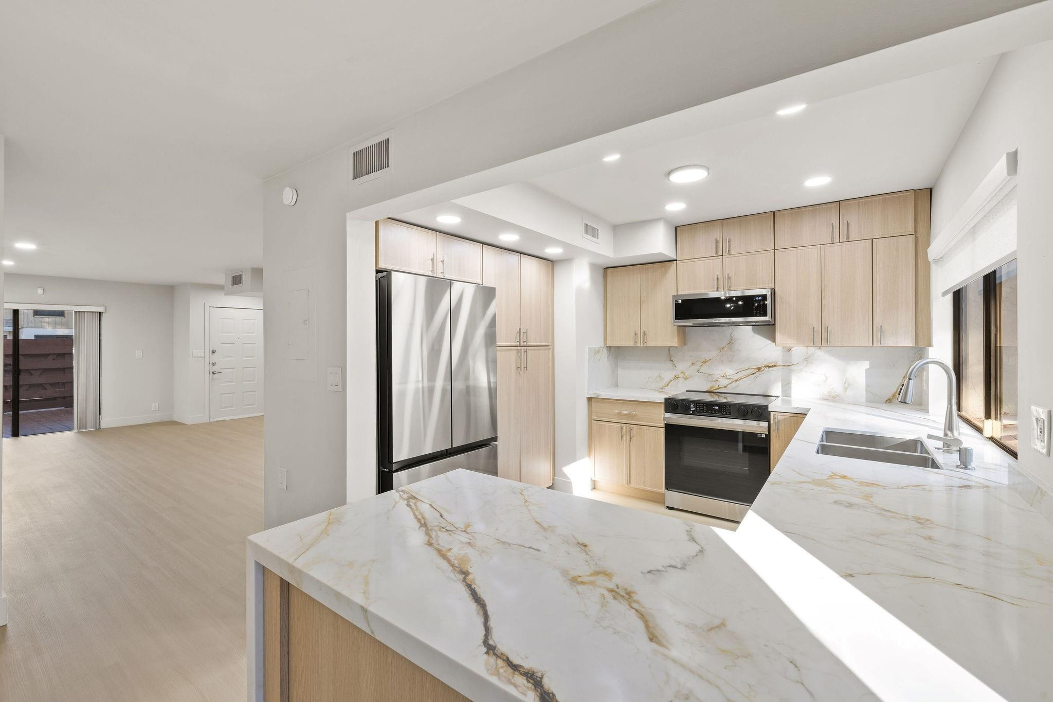 3012 Willow Lane Hollywood, FL 33021 - Photo 11 of 37 Photo 11