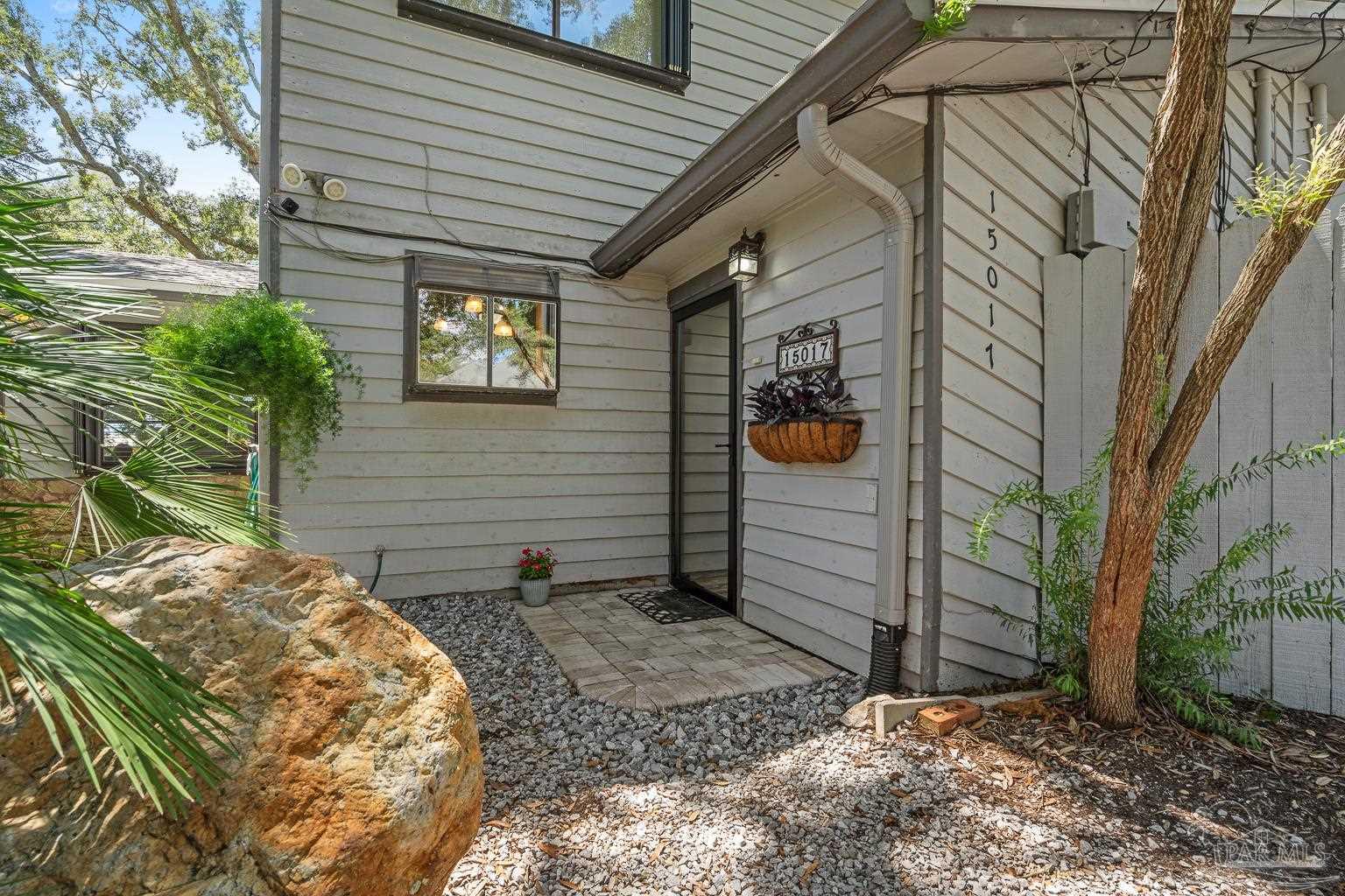 15017 Innerarity Point Road Pensacola, FL 32507 - Photo 16 of 72 Gallery Image 16