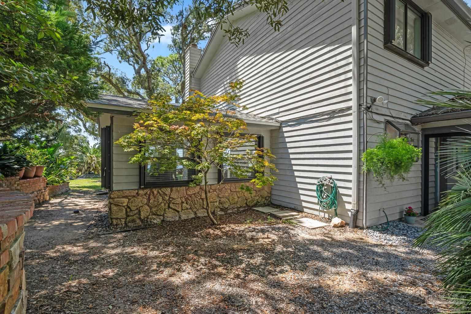 15017 Innerarity Point Road Pensacola, FL 32507 - Photo 17 of 72 Gallery Image 17