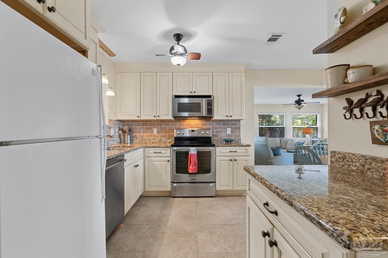 15017 Innerarity Point Road Pensacola, FL 32507 - Photo 22 of 72 Gallery Image 22