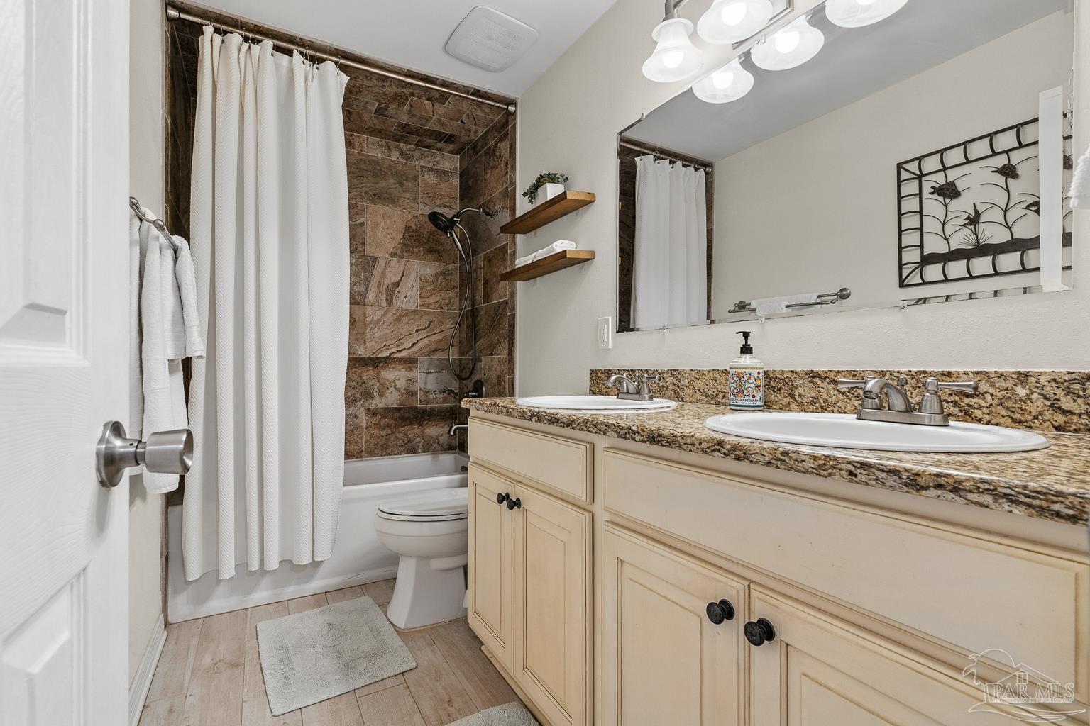 15017 Innerarity Point Road Pensacola, FL 32507 - Photo 60 of 72 Gallery Image 60