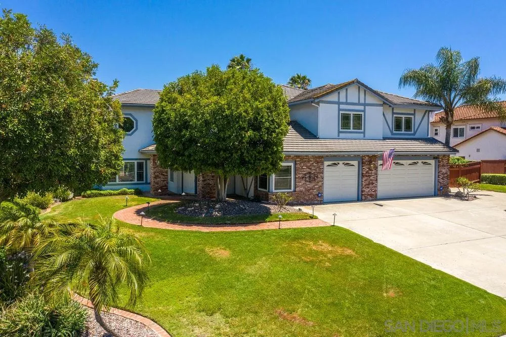 2260 Ritter Place Escondido, CA 92029 - Photo 2 of 25 Gallery Image 2