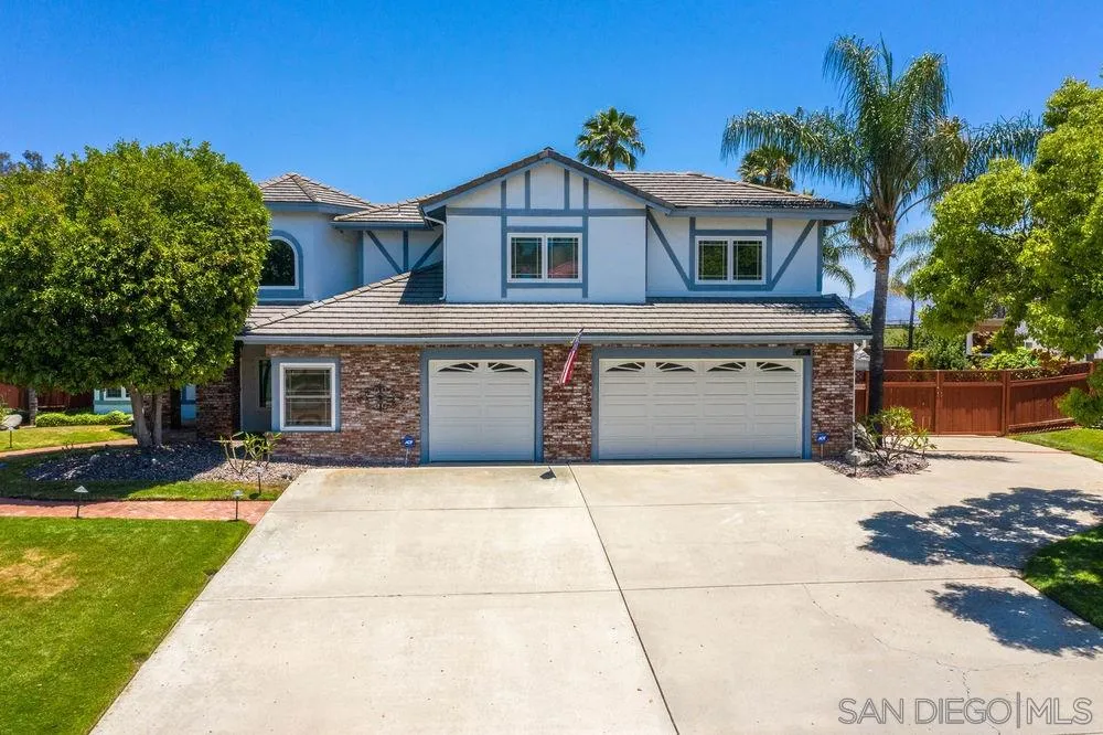 2260 Ritter Place Escondido, CA 92029 - Photo 3 of 25 Gallery Image 3