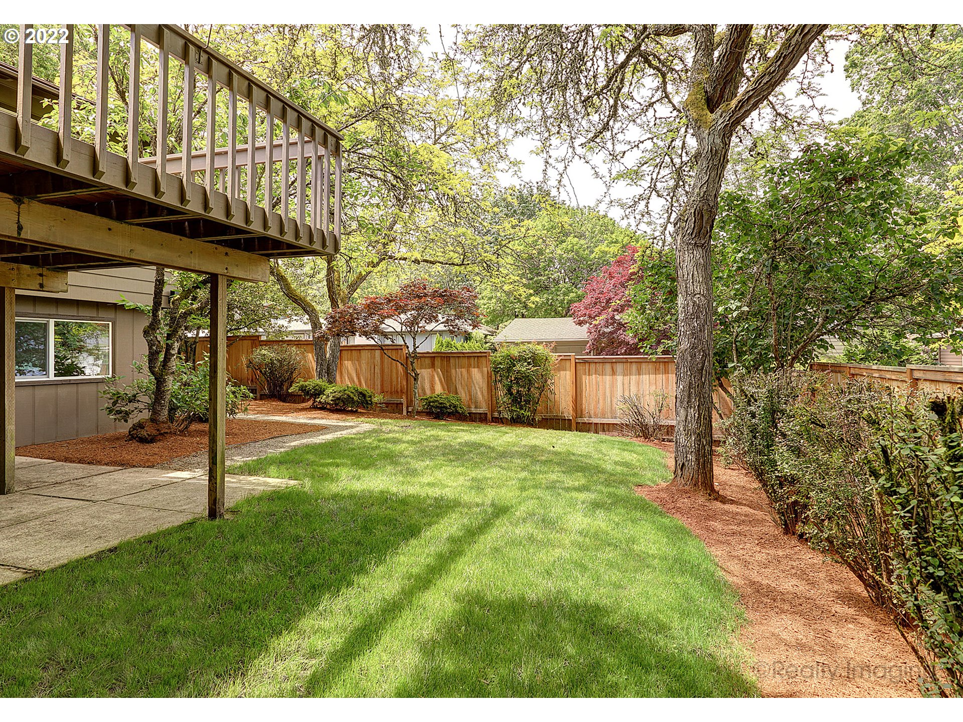 11875 Southwest Ridgeview Terrace Beaverton, OR 97008 - Photo 30 of 32 Yard