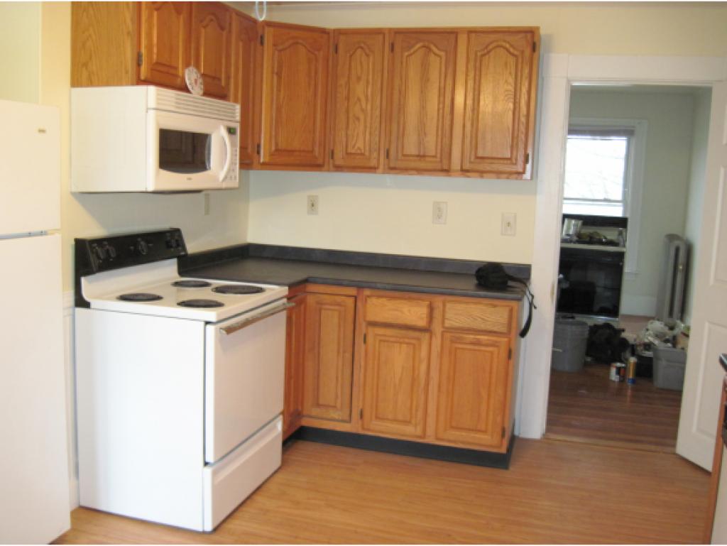 127-1 Tarrytown Road Manchester, NH 03109 - Photo 1 of 4