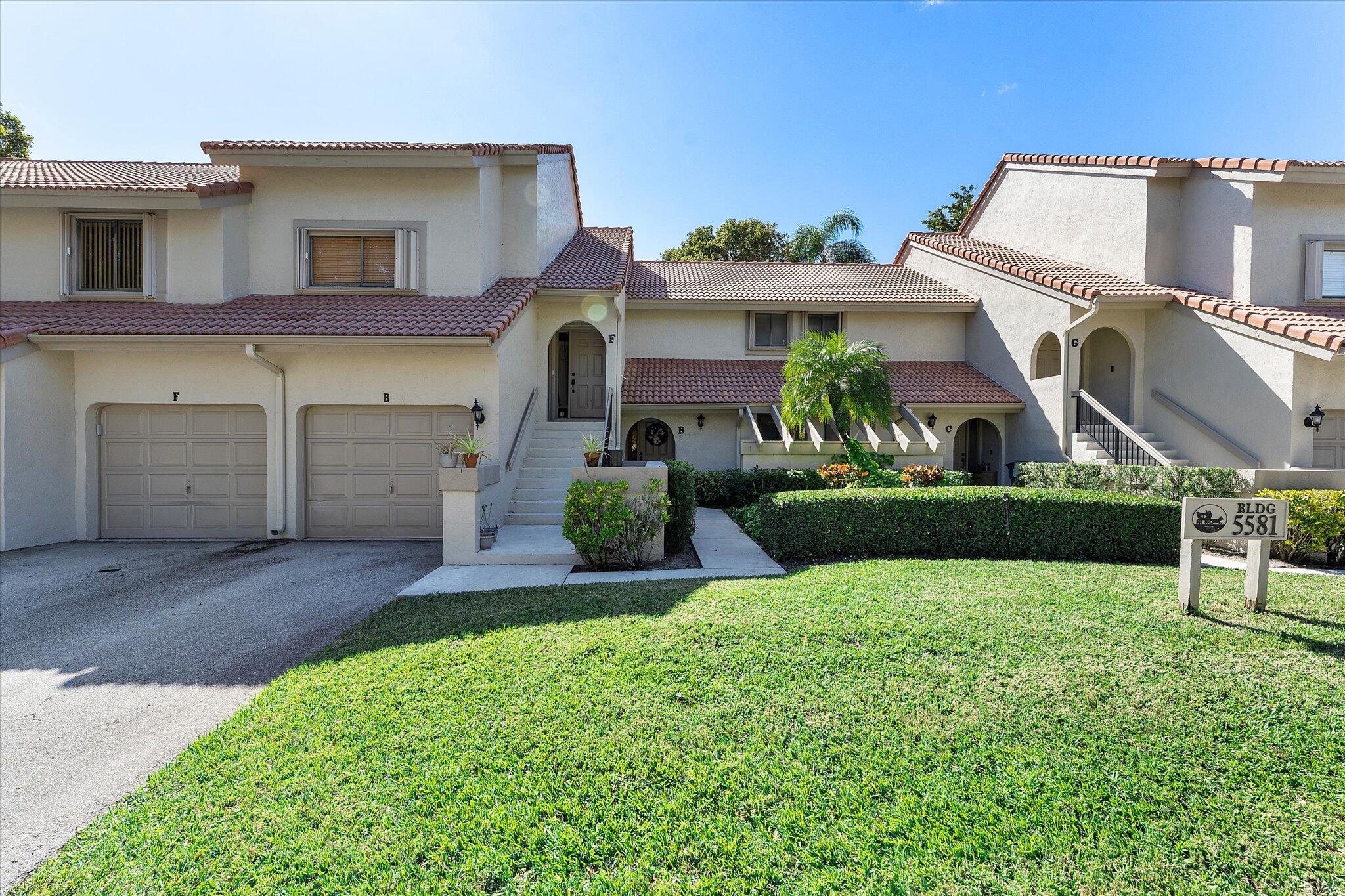 5581 Coach House Circle, Unit B Boca Raton, FL 33486 - Photo 1 of 35 02-5581 Coach House Circle Unit B_002