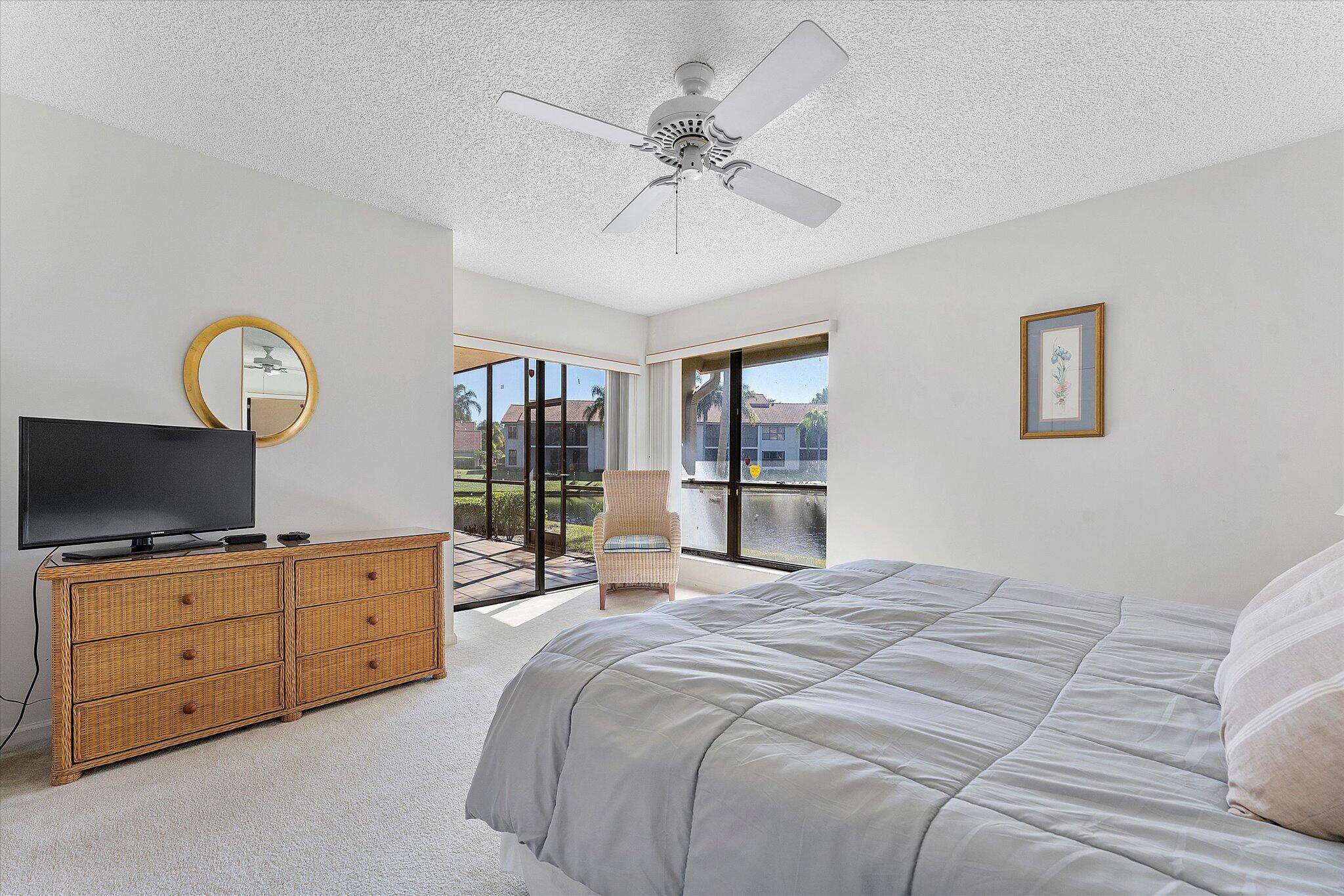 5581 Coach House Circle, Unit B Boca Raton, FL 33486 - Photo 18 of 35 23-5581 Coach House Circle Unit B_023