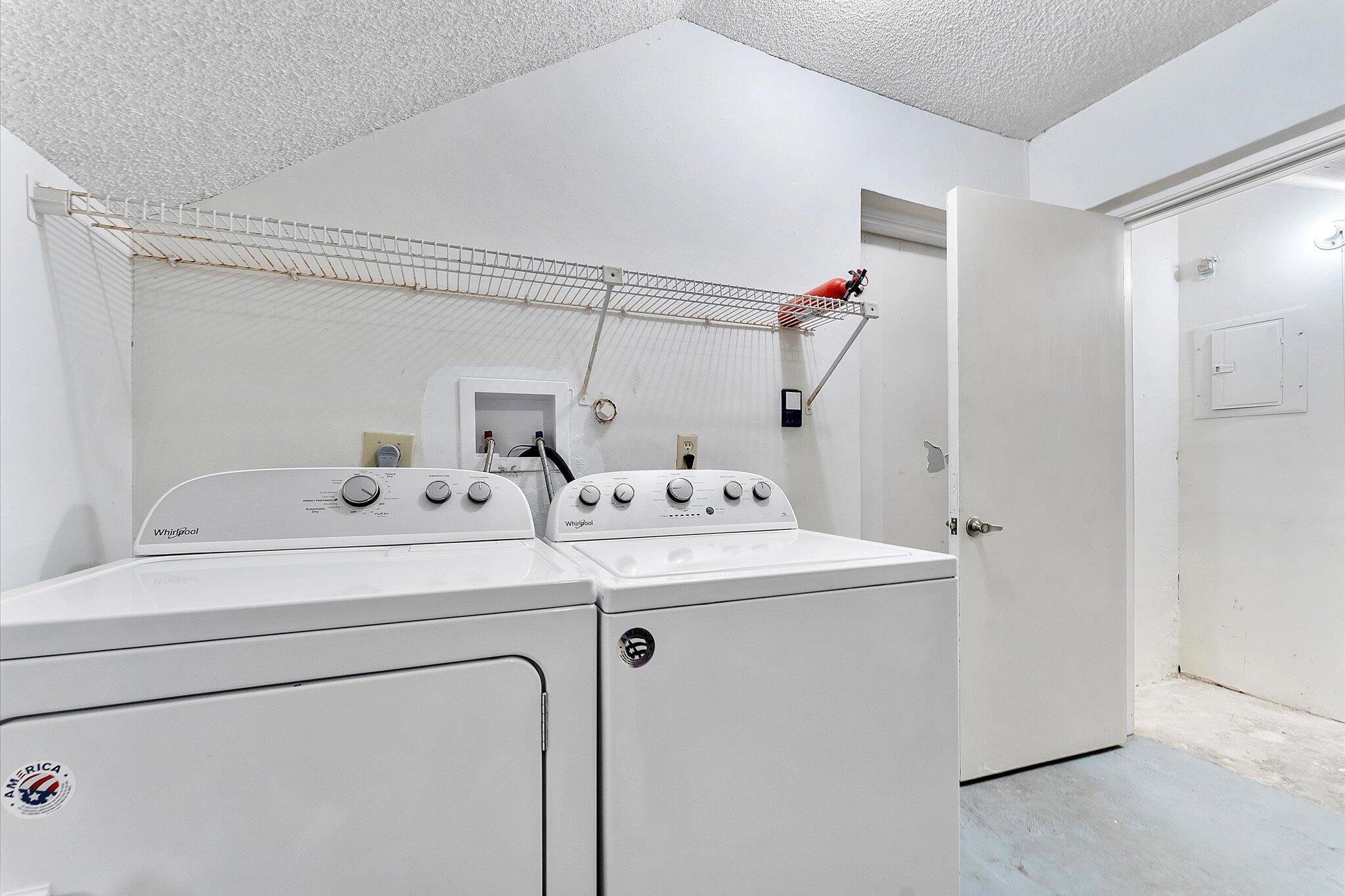 5581 Coach House Circle, Unit B Boca Raton, FL 33486 - Photo 23 of 35 33-5581 Coach House Circle Unit B_033
