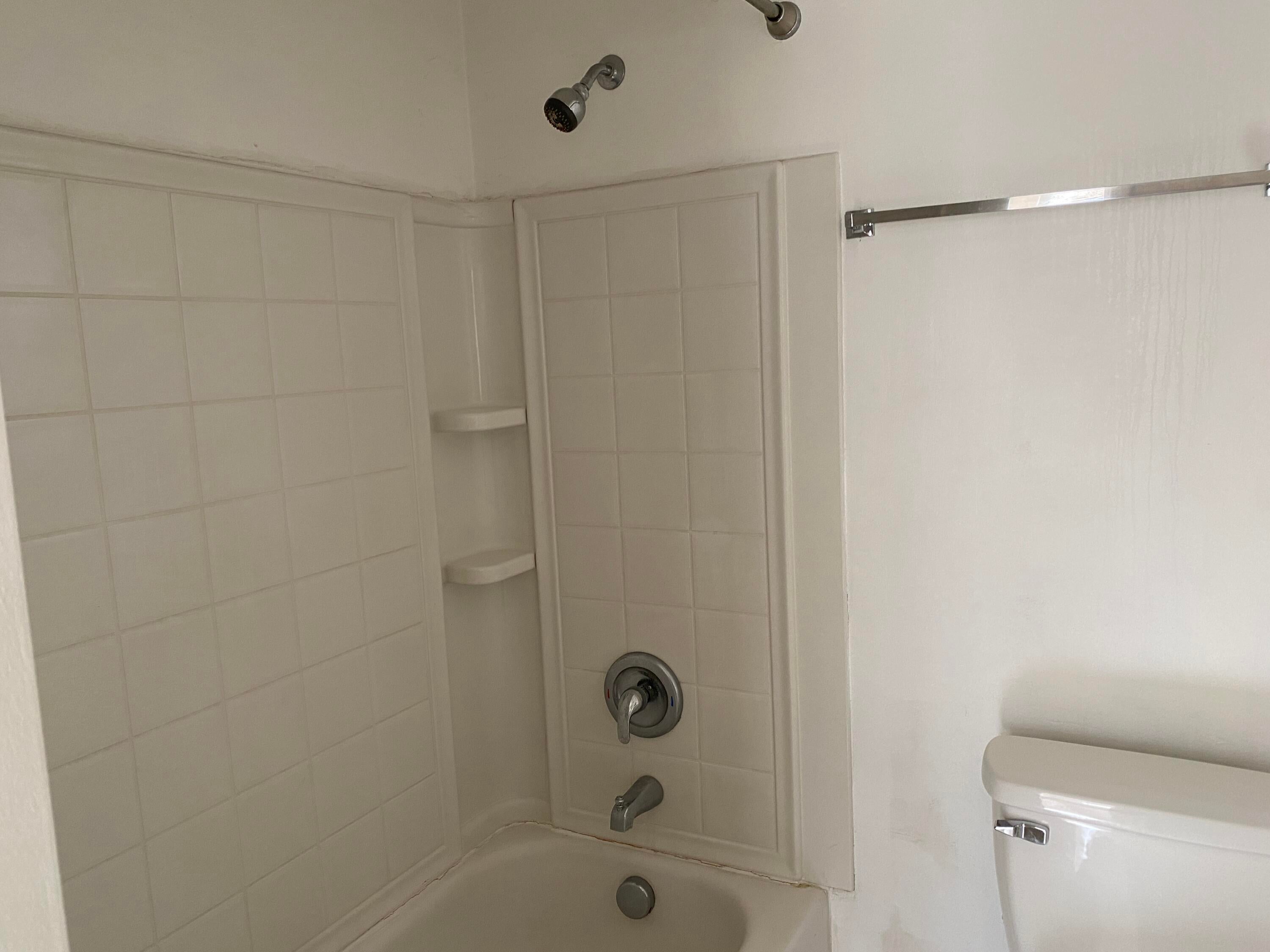 1121 Reddy Avenue Medford, OR 97504 - Photo 10 of 12 IMG_7137
