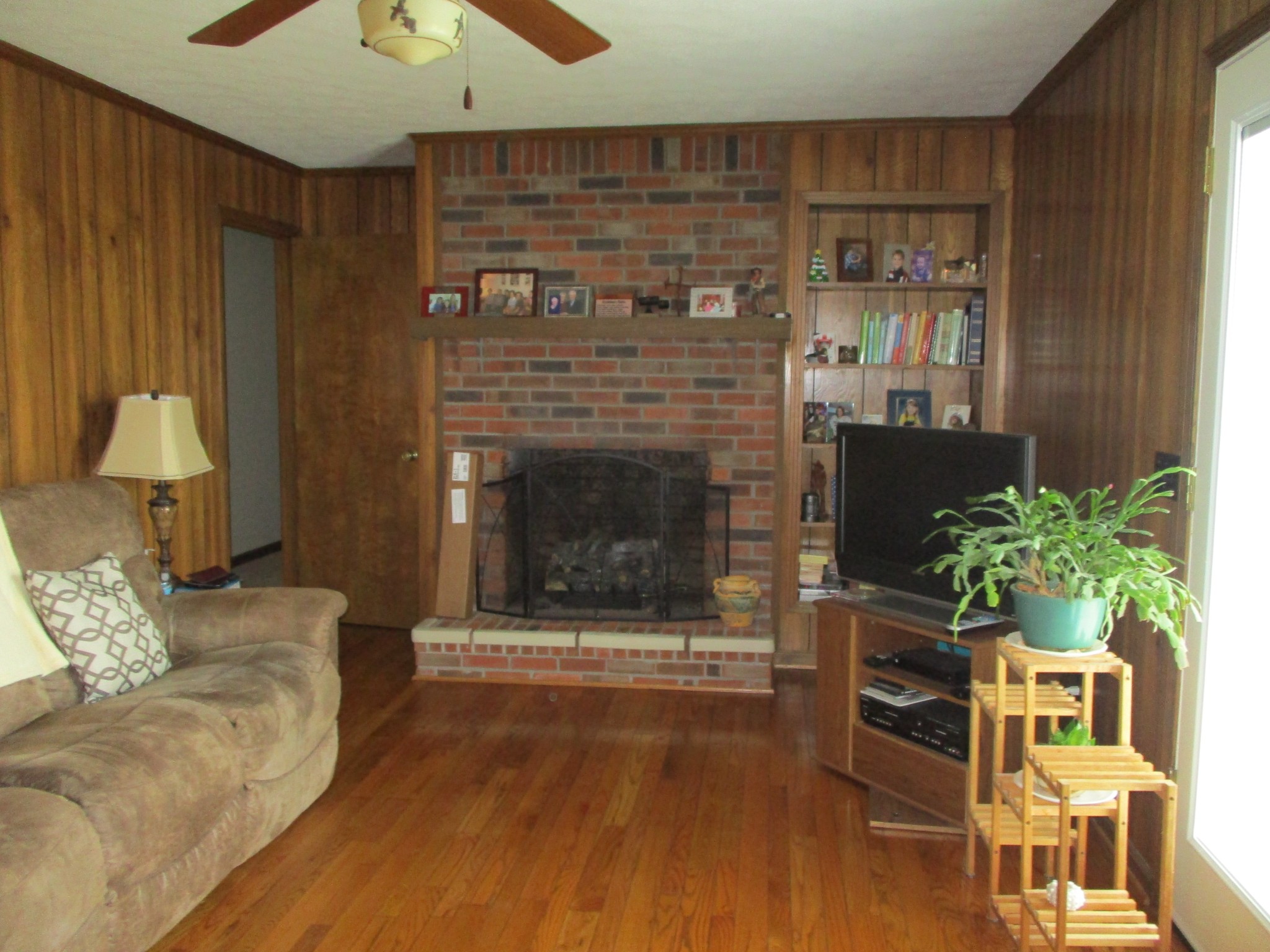 6206 Hickory Ridge Road Lebanon, TN 37090 - Photo 17 of 28 a living room with furniture and a fireplace